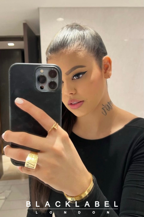 Kimberly -     Busty    Exotic  Escort in Gloucester Road