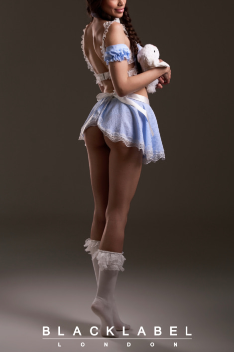 Daria - Ukrainian      Eastern European    Open Minded  Companion in Battersea